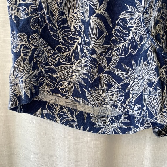 Womens Medium BRIGGS Linen Blend Shorts Navy Blue White Hawaiian Print - Picture 3 of 12
